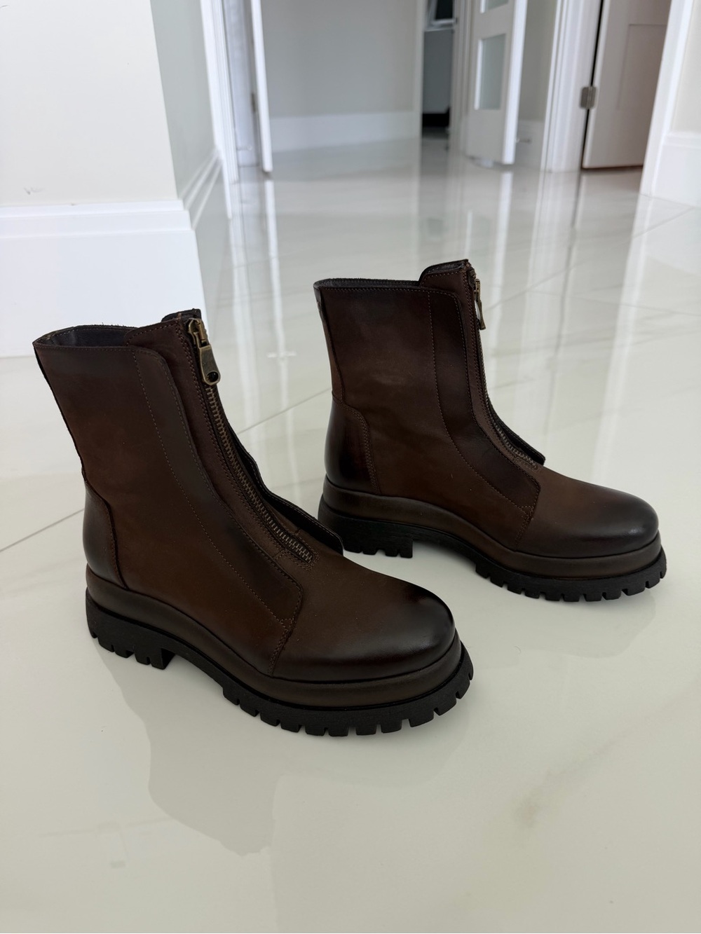 Steve Madden Dark Brown Leather Zip-Front Lug Sole Boots